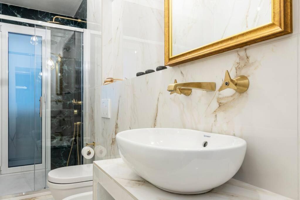 Velasca Flexyrent Apt. Aircon - Wifi - Brand New ميلان المظهر الخارجي الصورة